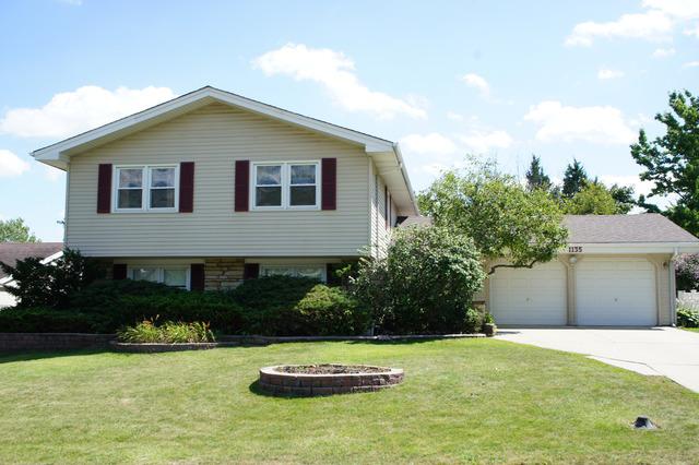 1135 Rosedale Ln., Hoffman Estates, IL 60169