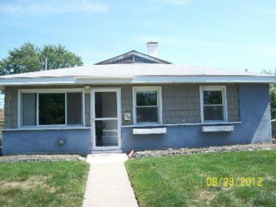 1279 Greenbay Ave., Calumet City, IL 60409