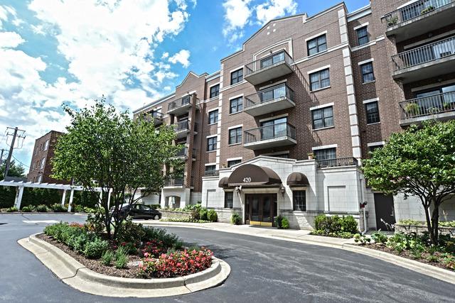 420 W Burlington Ave. #302, La Grange, IL 60525