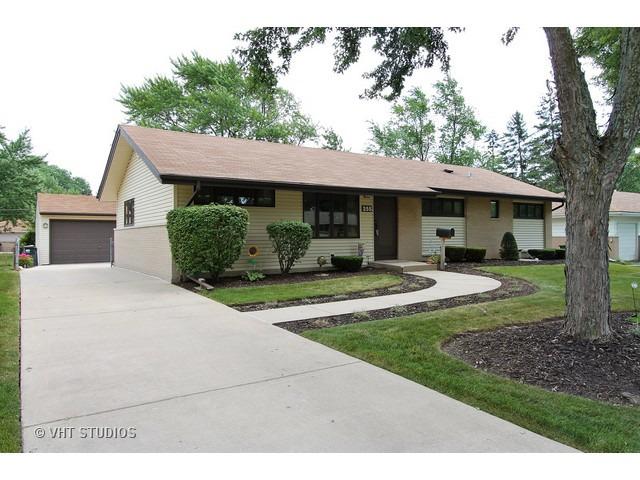 255 Payson St., Hoffman Estates, IL 60169