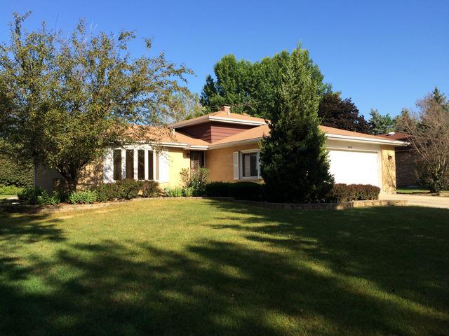 8562 Ailsworth Dr., Darien, IL 60561