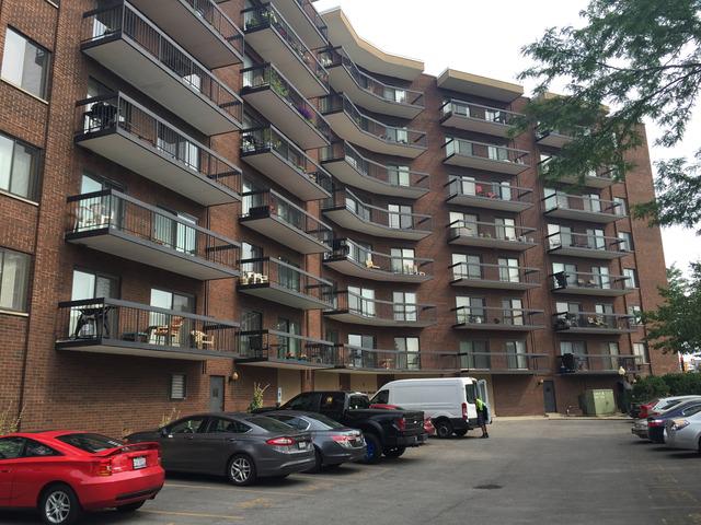 711 S Des Plaines River Rd. #505, Des Plaines, IL 60016