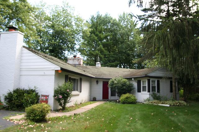 155 Lagoon Dr., Northfield, IL 60093