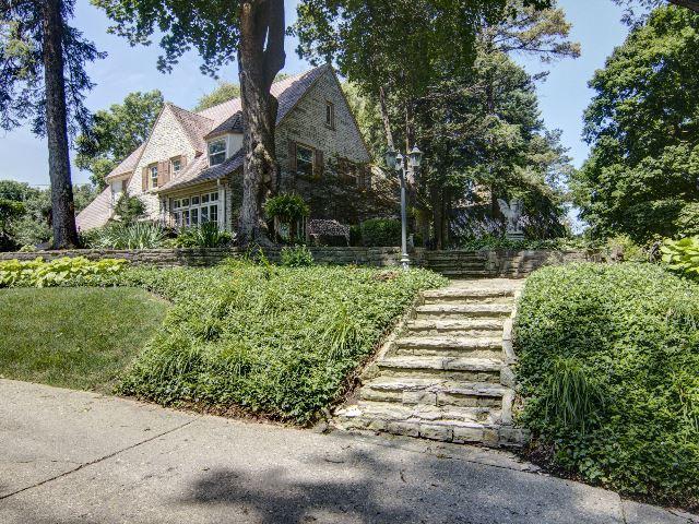 2412 Bradley Rd., Rockford, IL 61107