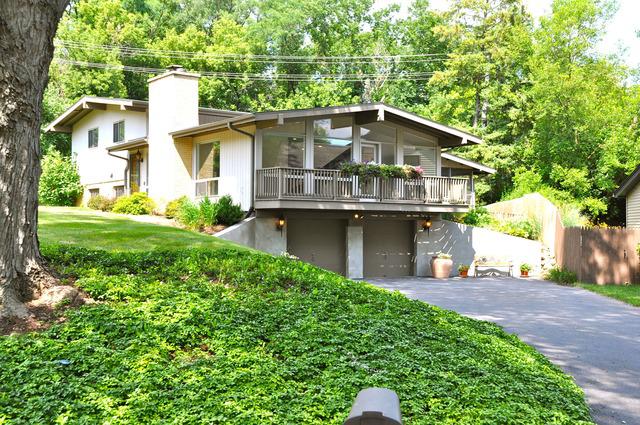 22W516 Birchwood Dr., Glen Ellyn, IL 60137