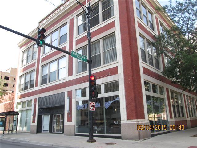 2000 S Michigan Ave. #207, Chicago, IL 60616