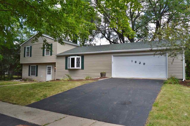 1829 Wisteria Rd., Rockford, IL 61107