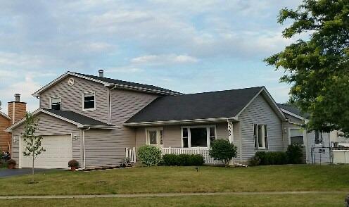 565 Edgebrook Ct., Carol Stream, IL 60188