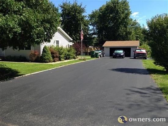 417 N Van Horn St., Braceville, IL 60407