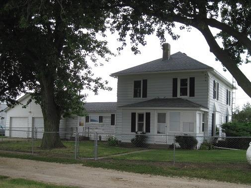1525 Brooklyn Rd., Ashton, IL 61006