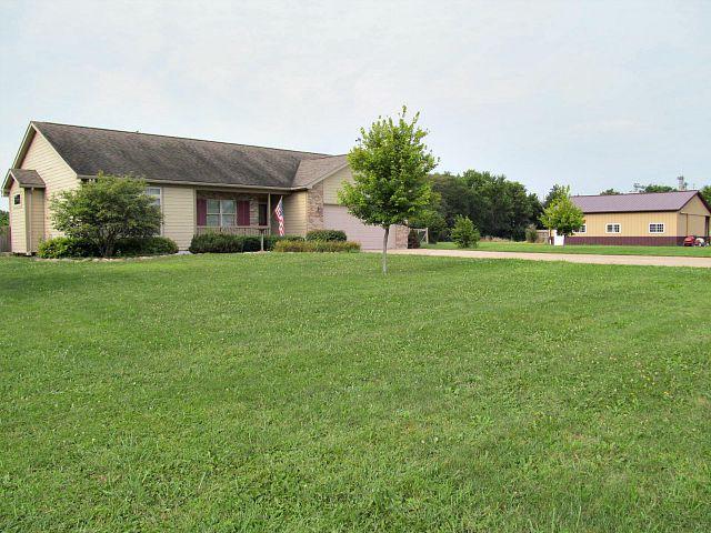2170 Long Point Blacktop, Long Point, IL 61333