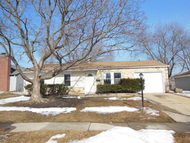 306 Laurel Ct., Streamwood, IL 60107
