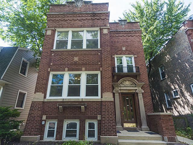 3831 W Addison St., Chicago, IL 60618