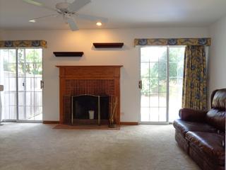 400 Bentley Pl., Buffalo Grove, IL 60089