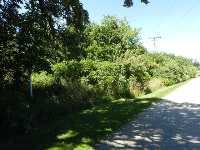 8000 N Crestview Rd., Stillman Valley, IL 61084
