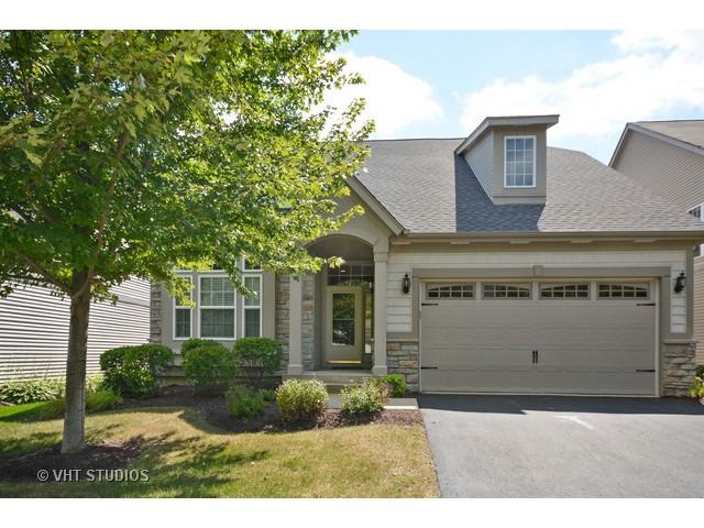 1683 Briarheath Dr., Aurora, IL 60505