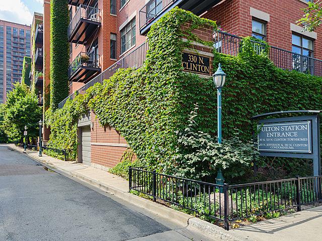 330 N Clinton St. #607, Chicago, IL 60661