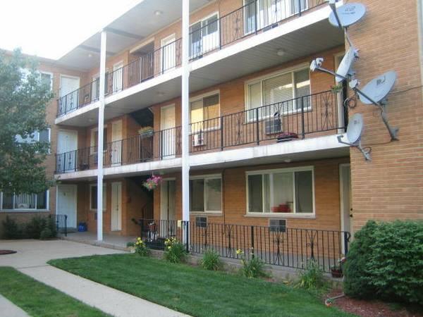 4606 N River Rd. #A4, Schiller Park, IL 60176