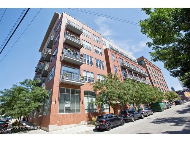 824 W Superior St. #602, Chicago, IL 60642