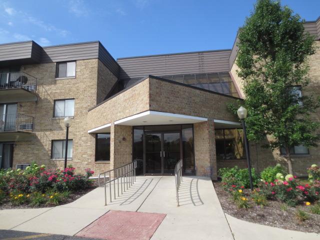 5550 Astor Ln. #319, Rolling Meadows, IL 60008