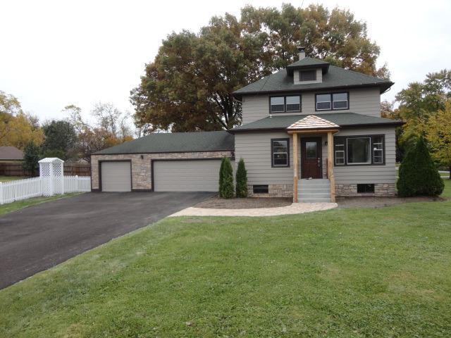 14N869 Castle Ave., East Dundee, IL 60118