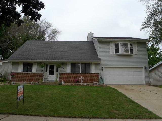 605 Kensington Dr., Mchenry, IL 60050