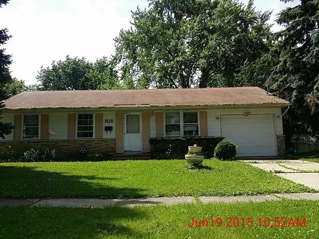 815 Robinson Ave., Streamwood, IL 60107