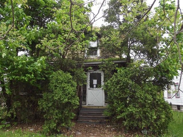576 E New York St., Aurora, IL 60505