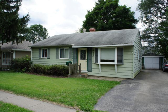 508 S Lake St., Mundelein, IL 60060
