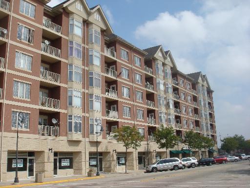 9670 Franklin Ave. #412, Franklin Park, IL 60131