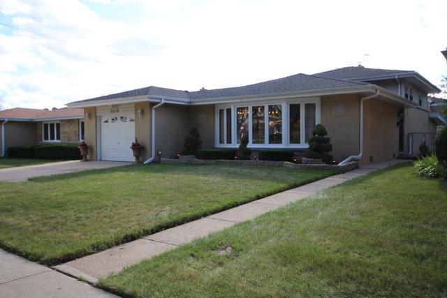 8926 Elmore St., Niles, IL 60714