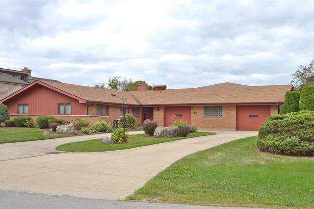 810 86th St., Downers Grove, IL 60516