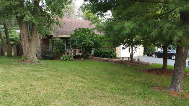 9 Wander Way, Lake In The Hills, IL 60156