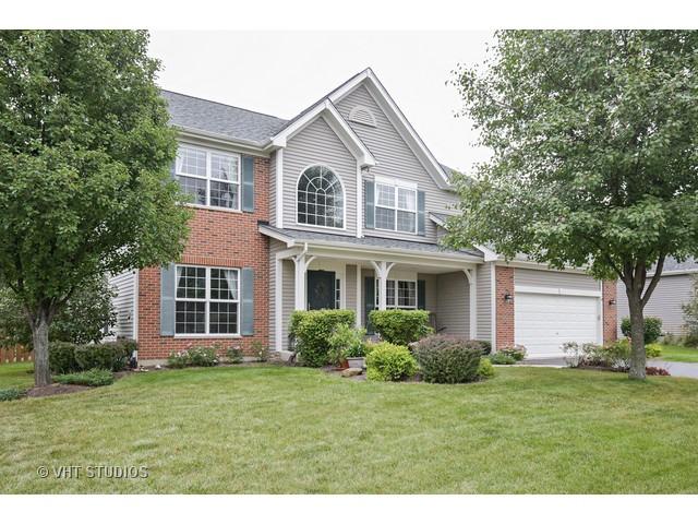 1058 Dovercliff Way, Crystal Lake, IL 60014