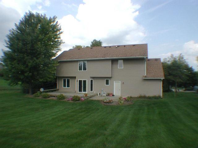 7233 Club Ct., Roscoe, IL 61073