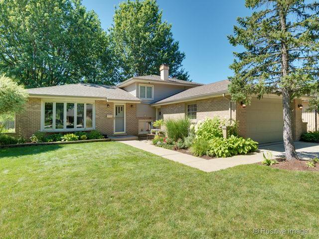 1521 71st St., Darien, IL 60561