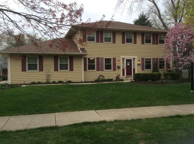 1136 Catalpa Ln., Naperville, IL 60540