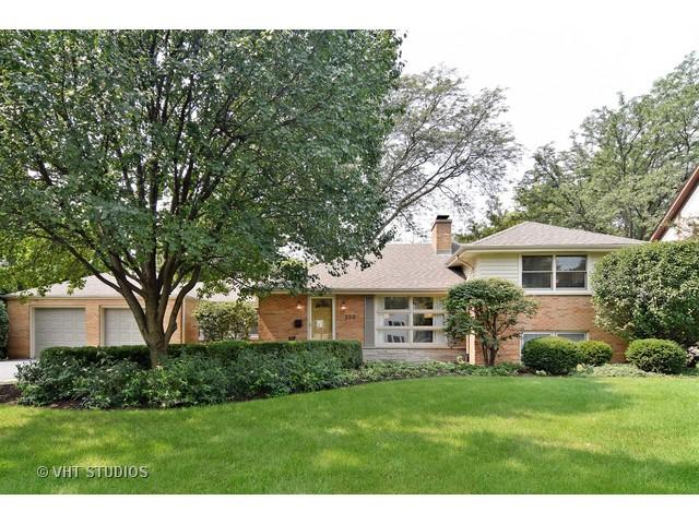 350 May Ave., Glen Ellyn, IL 60137