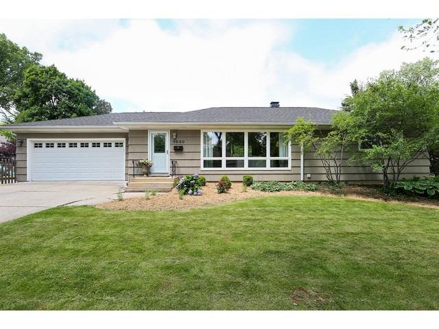 2050 Prairie Ave., Downers Grove, IL 60515
