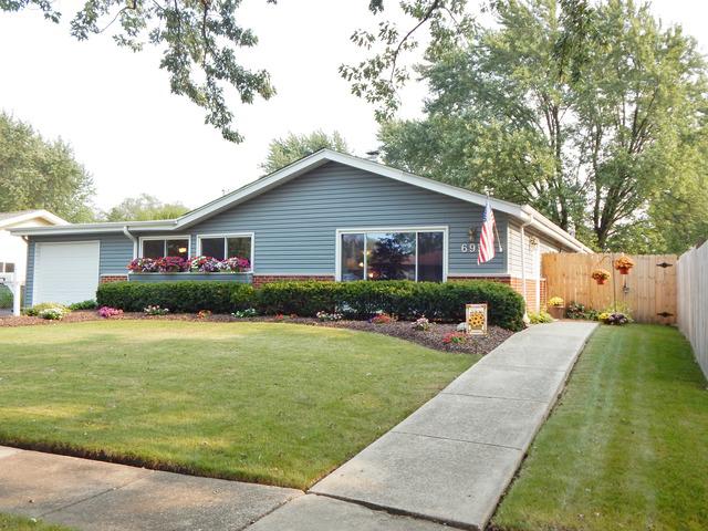 695 Perry Ln., Hoffman Estates, IL 60169