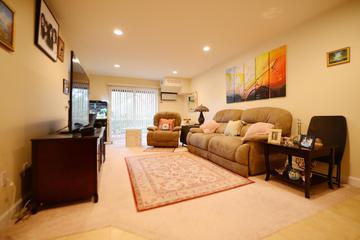 1122 N Dale Ave. #1J, Arlington Heights, IL 60004