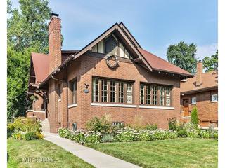 9824 S Winchester Ave., Chicago, IL 60643