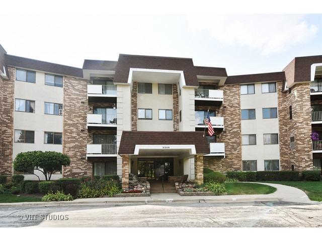 3300 N Carriageway Dr. #312, Arlington Heights, IL 60004