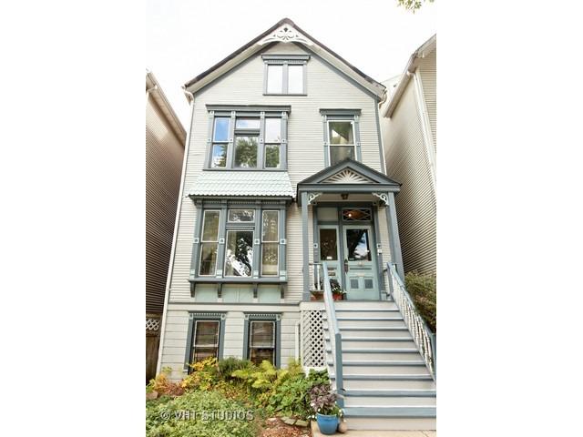 1327 W Wolfram St., Chicago, IL 60657