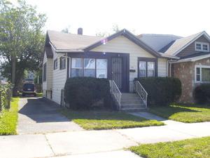 605 Douglas Ave., Calumet City, IL 60409