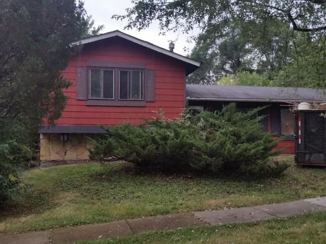 1549 Celebrity Cir., Hanover Park, IL 60133