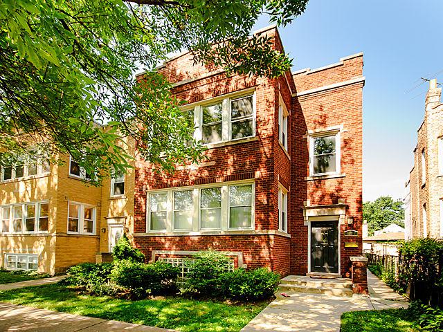 4320 N Sacramento Ave., Chicago, IL 60618