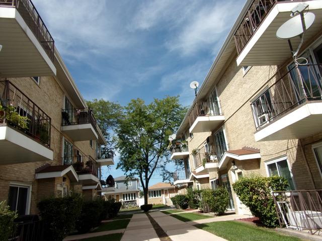 6029 W 64th Pl. #7, Chicago, IL 60638