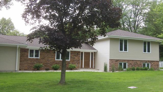 23 Guildford Dr., Bourbonnais, IL 60914