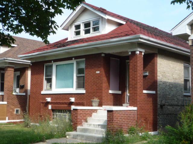 4908 W Roscoe St., Chicago, IL 60641